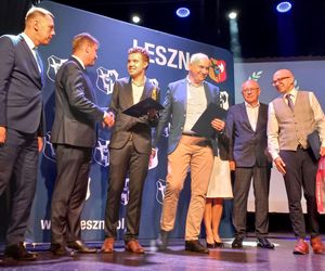 Wręczono Leszczyńskie Laury Oświaty. Zdolnym uczniom ze szkół w Lesznie