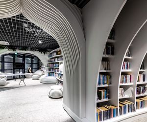 Metroteka – biblioteka na stacji metra M2 Kondratowicza w Warszawie