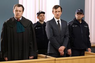 M jak miłość odc. 1872 po wakacjach. Święcicki (Artur Paczesny), adwokat (Michał Siudek)