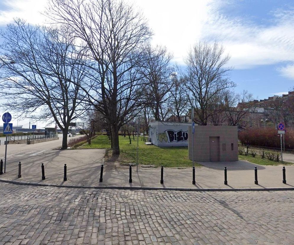 Tragedia w Wielkanoc w Warszawie. W toalecie znaleziono zwłoki człowieka