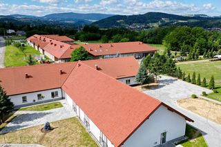 Zakończyła się rozbudowa hospicjum w Stróżach. Są nowe pomieszczenia i więcej łóżek dla pacjentów