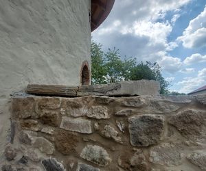 Baszta w Nowych Kicharach (gm. Dwikozy) w trakcie remontu