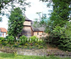 To dawna wieś szlachecka w Małopolsce. Kiedyś należała do zakonników z Krakowa