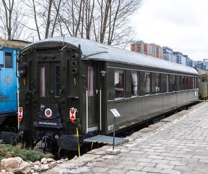 Wagon salonowy - zdjęcia. Zobacz wnętrze wagonu, którym podróżowali najważniejsi politycy z PRL-u