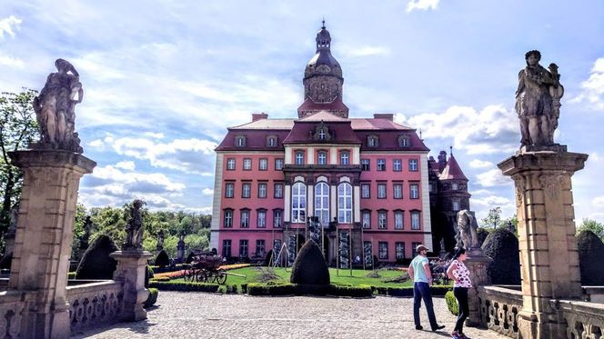 Ten zamek jest najpiękniejszy na Dolnym Śląsku. AI odpowiedziało bez wahania