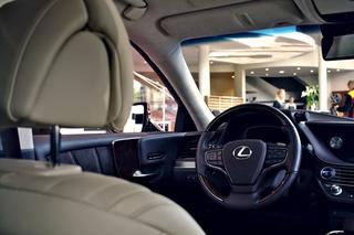 Premiera Lexus LS