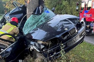 Tragiczny wypadek w Zalesiu. Nie żyje 23-letni kierowca BMW