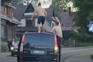 O krok od tragedii w Zakopanem!  Tak młodzi mężczyźni bawili się w centrum miasta [ZDJĘCIA, WIDEO]