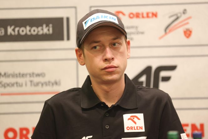 Wielkie problemy polskiego skoczka w Pucharze Świata. Za to groziła mu dyskwalifikacja