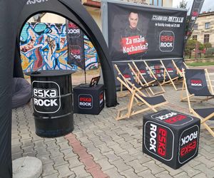 Nocny Kochanek posadził 10 drzew na 10-lecie zespołu
