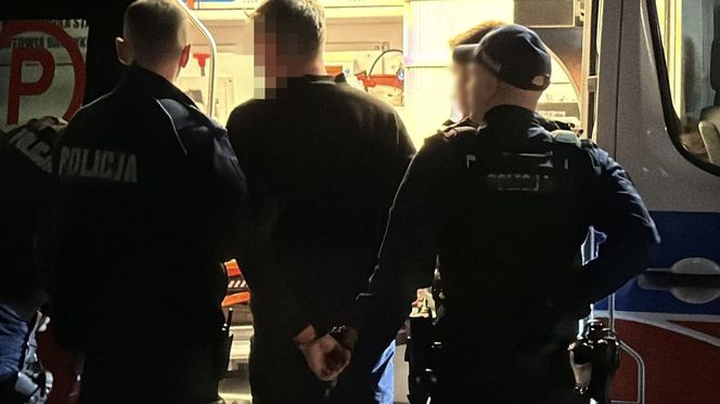 Antyterroryści na Grzybowskiej. Pilna akcja policji, jedna osoba zatrzymana