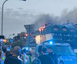 Pożar w Ząbkach. Wielkie poruszenie! Ludzie z całego miasta ruszyli z pomocą 