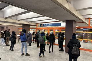 Śmiertelny wypadek w metrze. Nie żyje mężczyzna