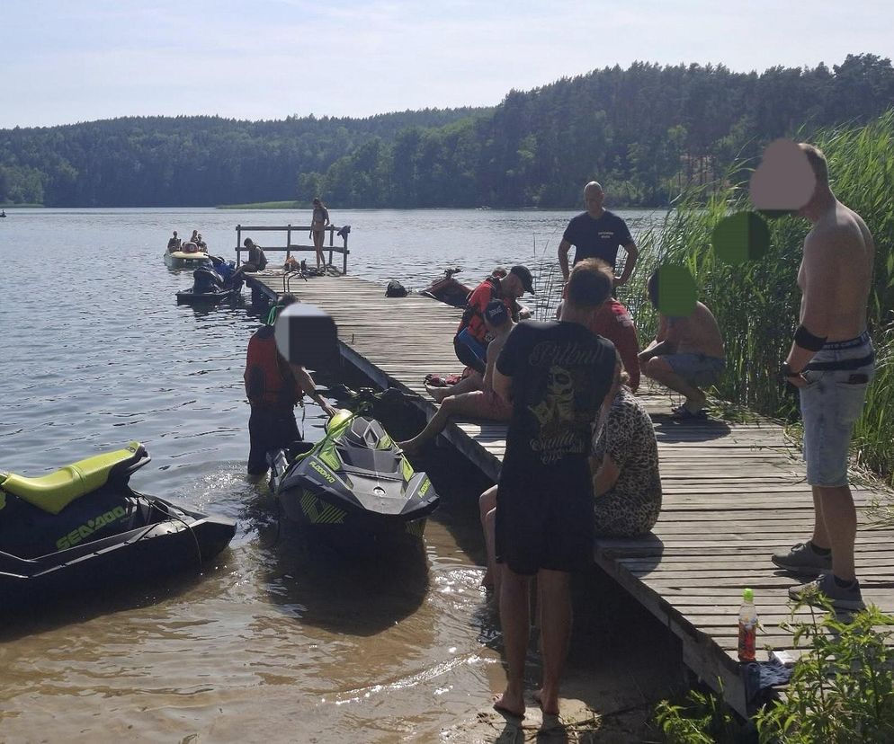  Chwila nieuwagi i złamana noga na jeziorze Lubniewsko