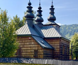Oto jedna z najpiękniejszych małopolskich wsi. Kiedyś należała do sławnego poety
