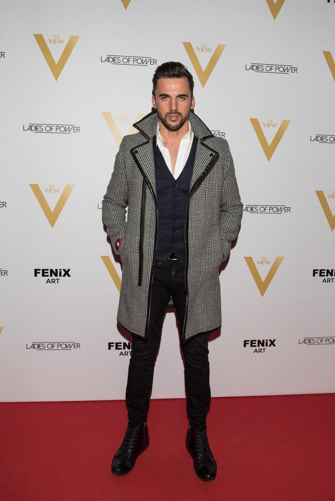 Premiera klipu  Ladies Of Power