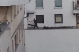 Włamywacz niczym Spider-Man skakał po balkonach. Zatrzymała go policja