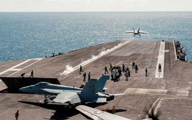 Samoloty  F-15, F/A 18