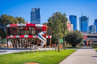 Skwer Gwary Warszawskiej na Woli po modernizacji 2025