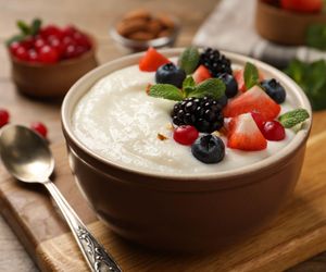 Jak ugotować kaszę mannę bez grudek? Wystarczy zastosować prosty patent