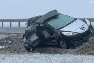 Tragiczny wypadek w miejscowości Balin. Tir najechał na samochód