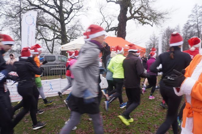 11. Bieg Mikołajkowy nad Jeziorem Strzeszyńskim w Poznaniu