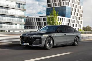 BMW chce produkować w Monachium tylko auta elektryczne, ale globalnie nie rezygnuje z silników spalinowych