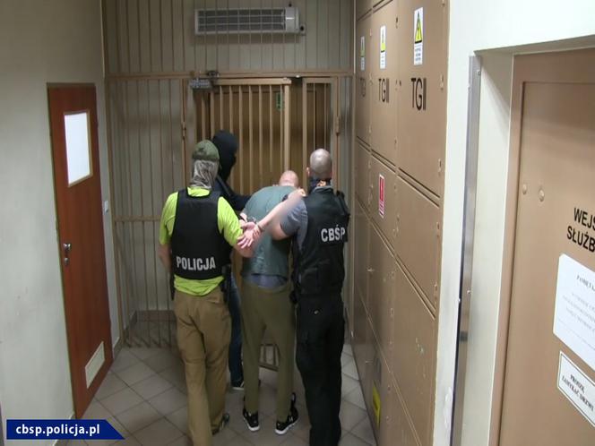 Akcja CBŚP i antyterrorystów w Krakowie: Rozbito zorganizowaną grupę przestępczą [ZDJĘCIA]