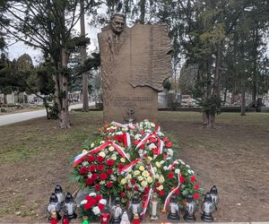 Tak wygląda grób Jana Olszewskiego 6. rocznice śmierci