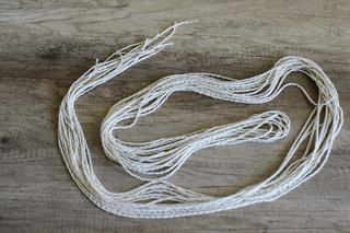 Instrukcja wykonania makramy na doniczkę – krok 2.