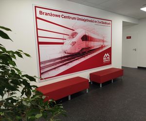 W budynku BCU nr 2 w Siedlcach znajduje się duża hala i 11 sal szkoleniowych, które zostały bardzo nowocześnie wyposażone.