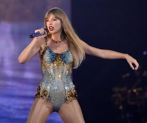 Taylor Swift woli kobiety?! Ten artykuł wywołał burzęa