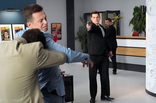 Barwy szczęścia odc. 3130. Hieronim Bonda (Maciej Kosmala), Błażej Modrzycki (Piotr Ligienza)