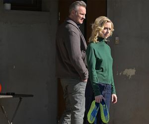 Pierwsza miłość, odcinek 4024: Kaja (Elżbieta Trzaskoś), Mikołaj Kamiński - mąż Kai (Michał Gadomski)