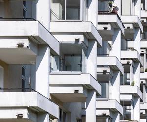 Warszawskie budynki jak puzzle - zobacz zdjęcia miejskiej mozaiki fasad