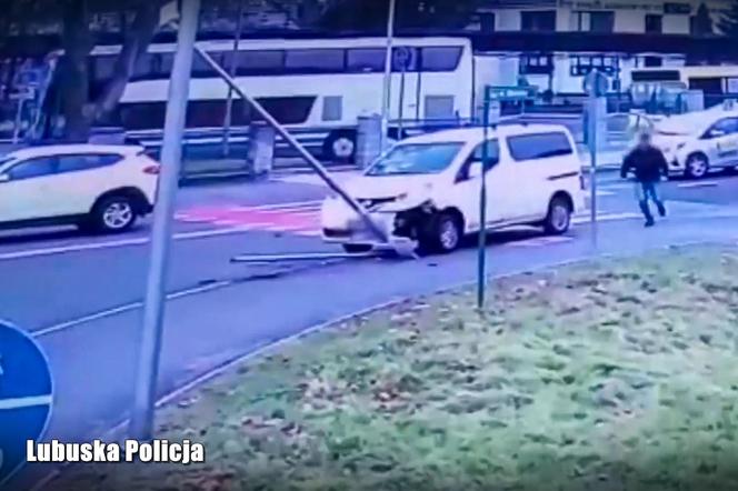 Kierująca autem kobieta zasłabła na ulicy w Zielonej Górze