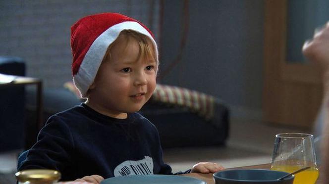 M jak miłość odc. 1433. Szymek (Staś Szczypiński)