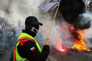 Protest rolników 6.03.2024 w Warszawie! Zamieszki przed Sejmem, są zatrzymani [ZAPIS RELACJI]