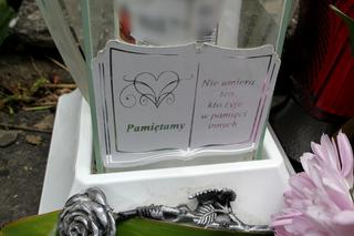 Grób Patryka utonął w kwiatach. Na ten widok pękają najtwardsze serca