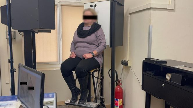 Potworna zemsta w pracy! Trucicielka z Warszawy dolewała do napojów żrące chemikalia. To nie wszystko