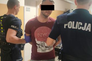 Sobotnia balanga z finałem w kajdankach. Kumple celowali z broni do radiowozu