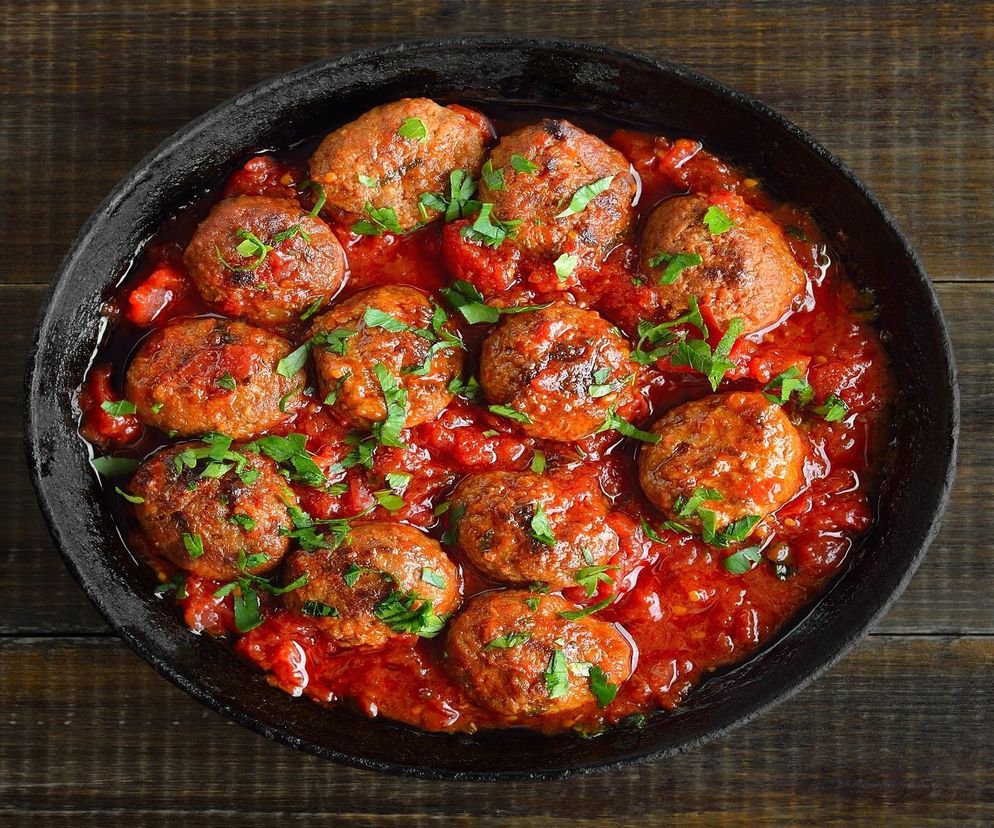 Klopsiki faszerowane mozzarellą to gratka dla całej rodziny. Robię je przynajmniej raz w tygodniu