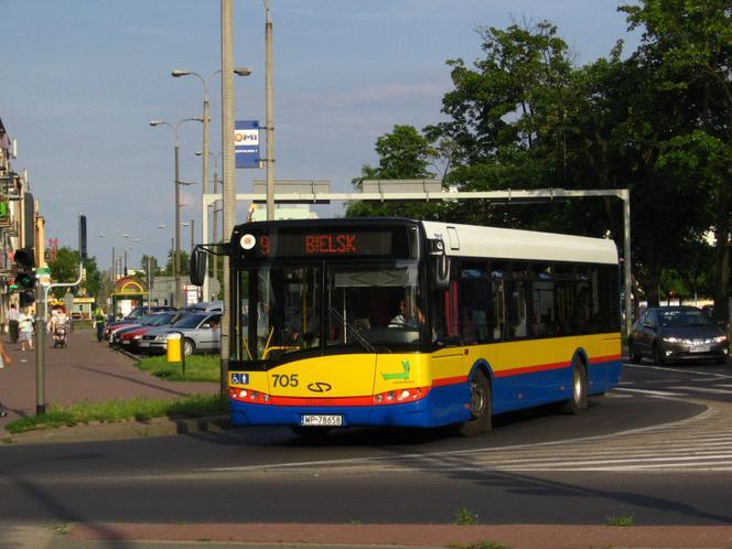 Płock. Kierowca autobusu w szpitalu, po tym jak uderzył go pasażer! Prosił go, by ściszył muzykę