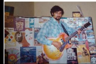 Maciej Kossowski zmarł w samotności. Teraz nie ma go kto pochować