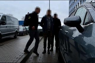 Kolejne zatrzymania w sprawie międzynarodowej grupy przestępczej. Metodą na wnuczka wyłudzili 12 mln zł 