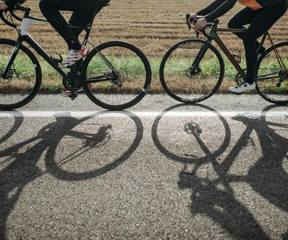 Jadą na Mundial 2022 rowerami! Ci kibice pokonują po 120 km dziennie w drodze na MŚ!