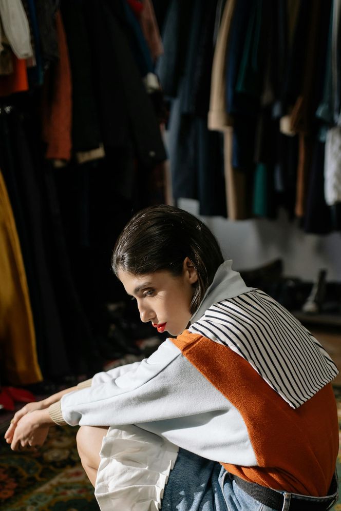 Modowa podróż do przeszłości. Pinterest ujawnił najsilniejszy trend nadchodzących miesięcy