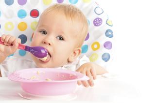 Śniadanie dla niemowlaka: co podawać od 6. miesiąca?