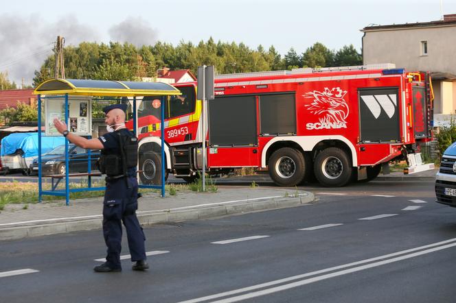 Pożar hali pod Zieloną Górą. Ewakuacja mieszkańców