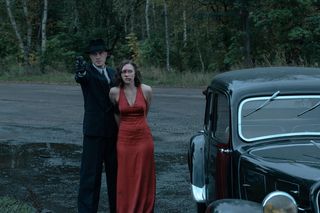 Zatoka szpiegów 2, odcinek 19. Wulf (Mateusz Nędza), Eva (Sonia Mietielica)